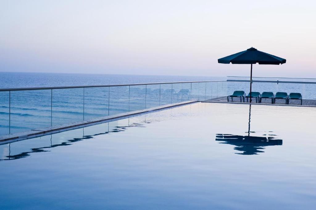 Share Suites Hotel Bat-Yam Bat Yam Ngoại thất bức ảnh